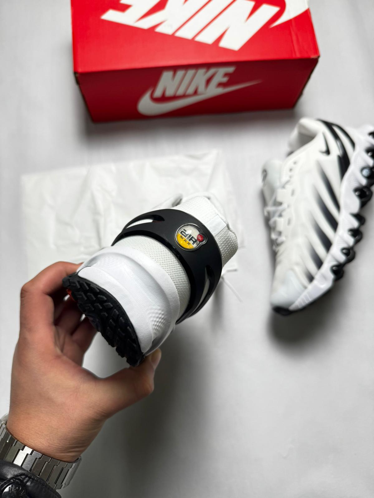 Nike Air Max DN 2026 White And Black