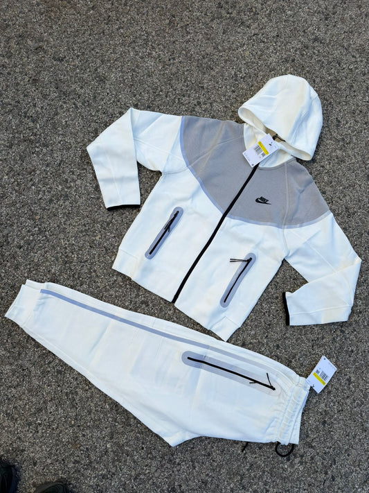 Nike Tech Fleece Electrico 2025/2026