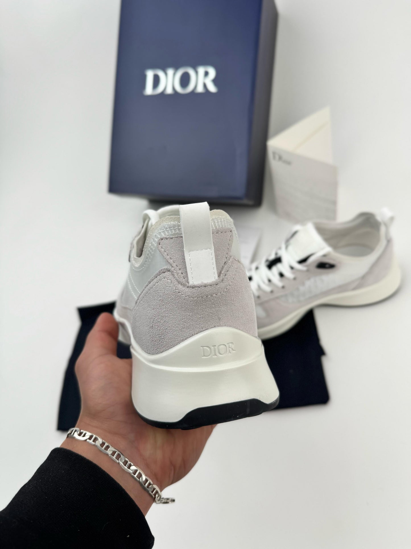 Dior B25 White