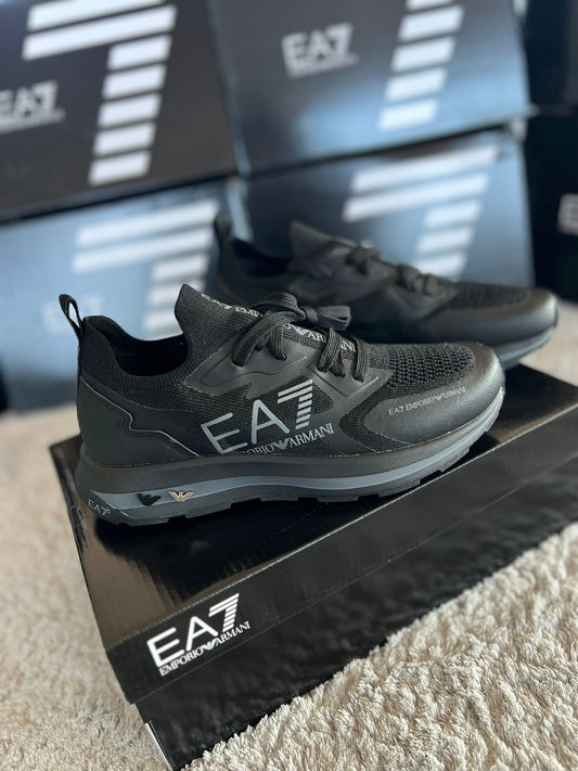 EA7 Armani All Black