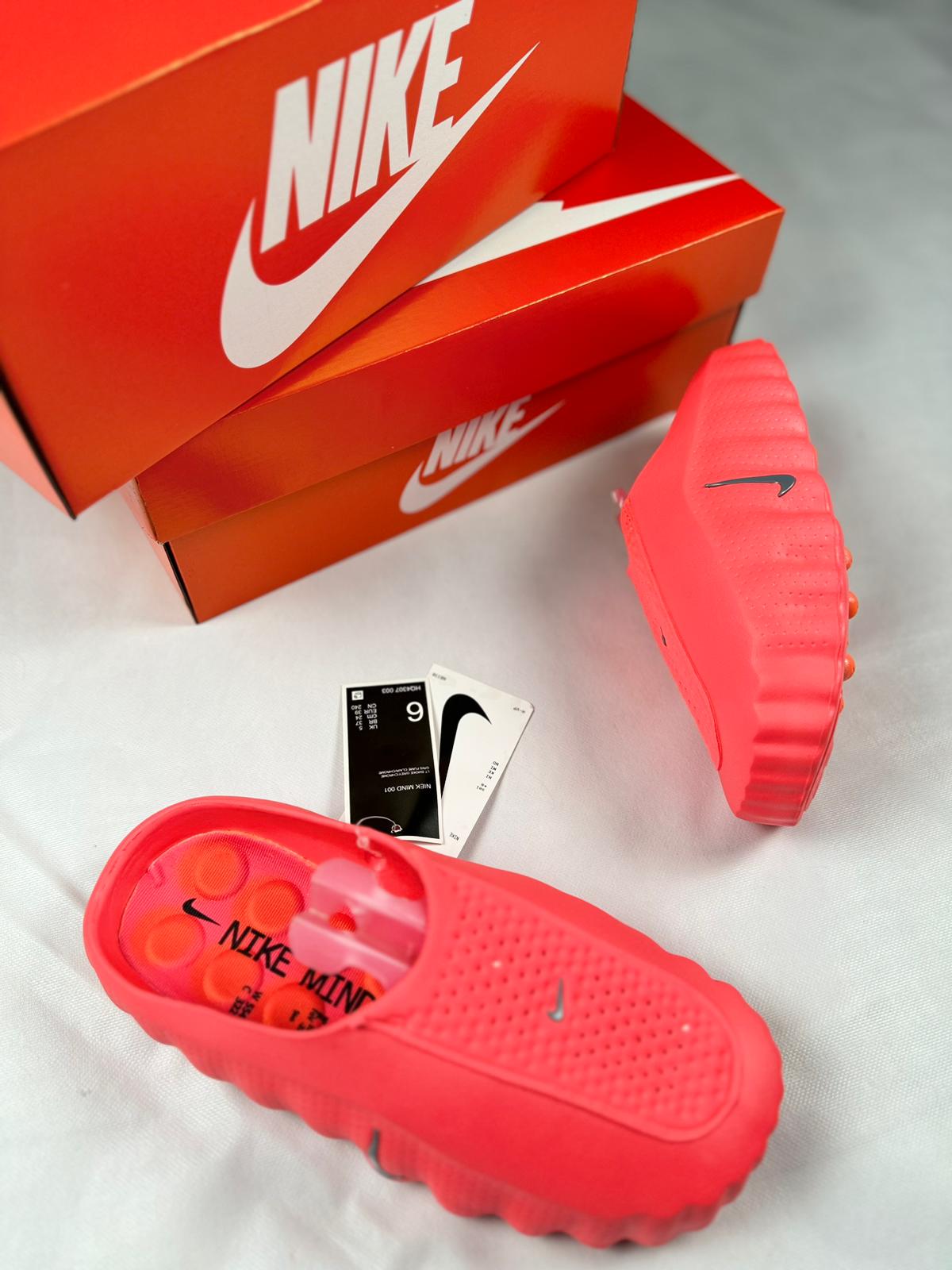 NIKE MIND ROJAS