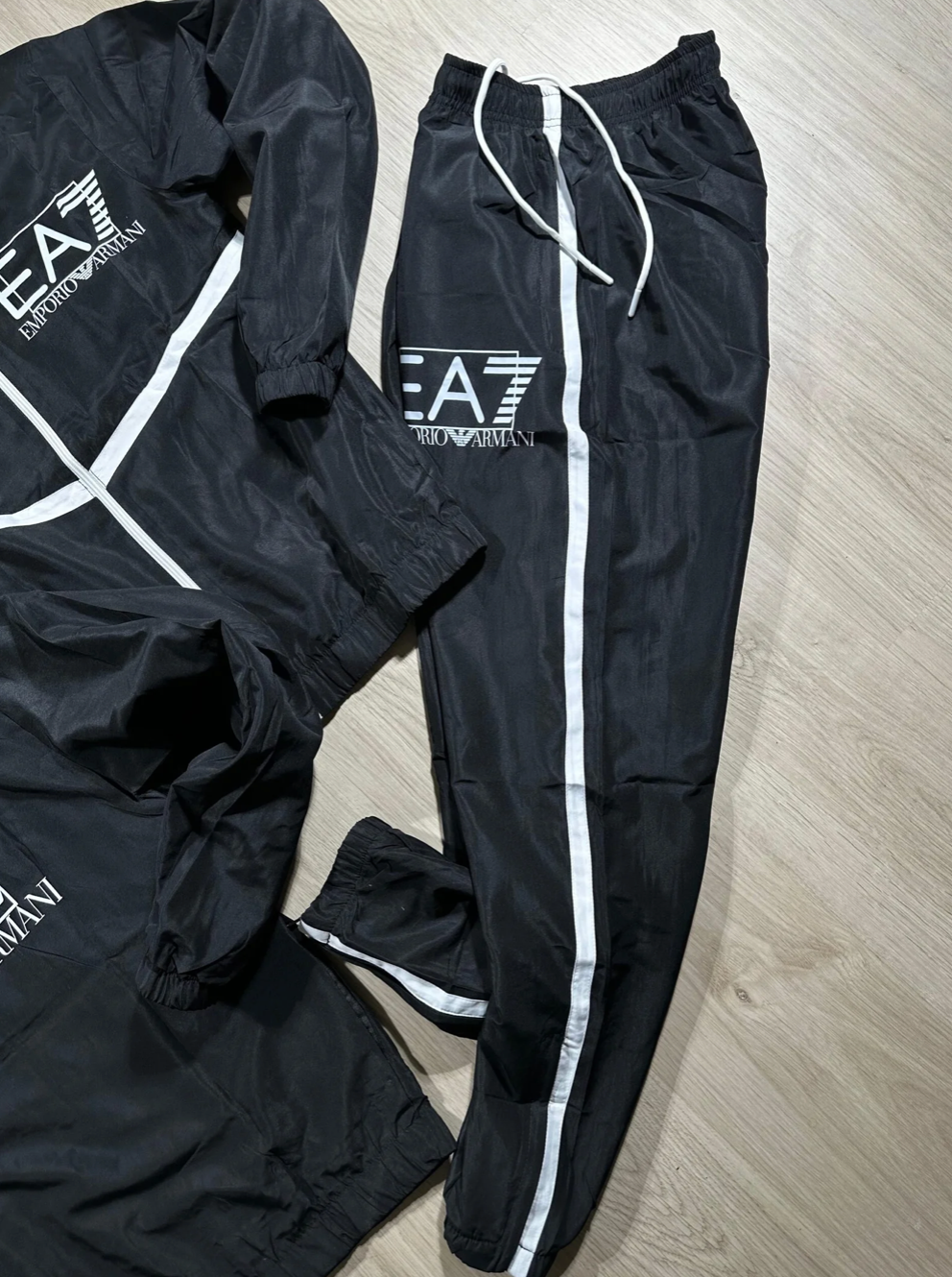 Chandal Armani EA7 Black