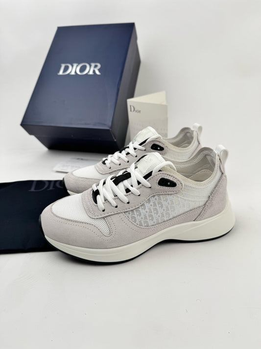 Dior B25 White
