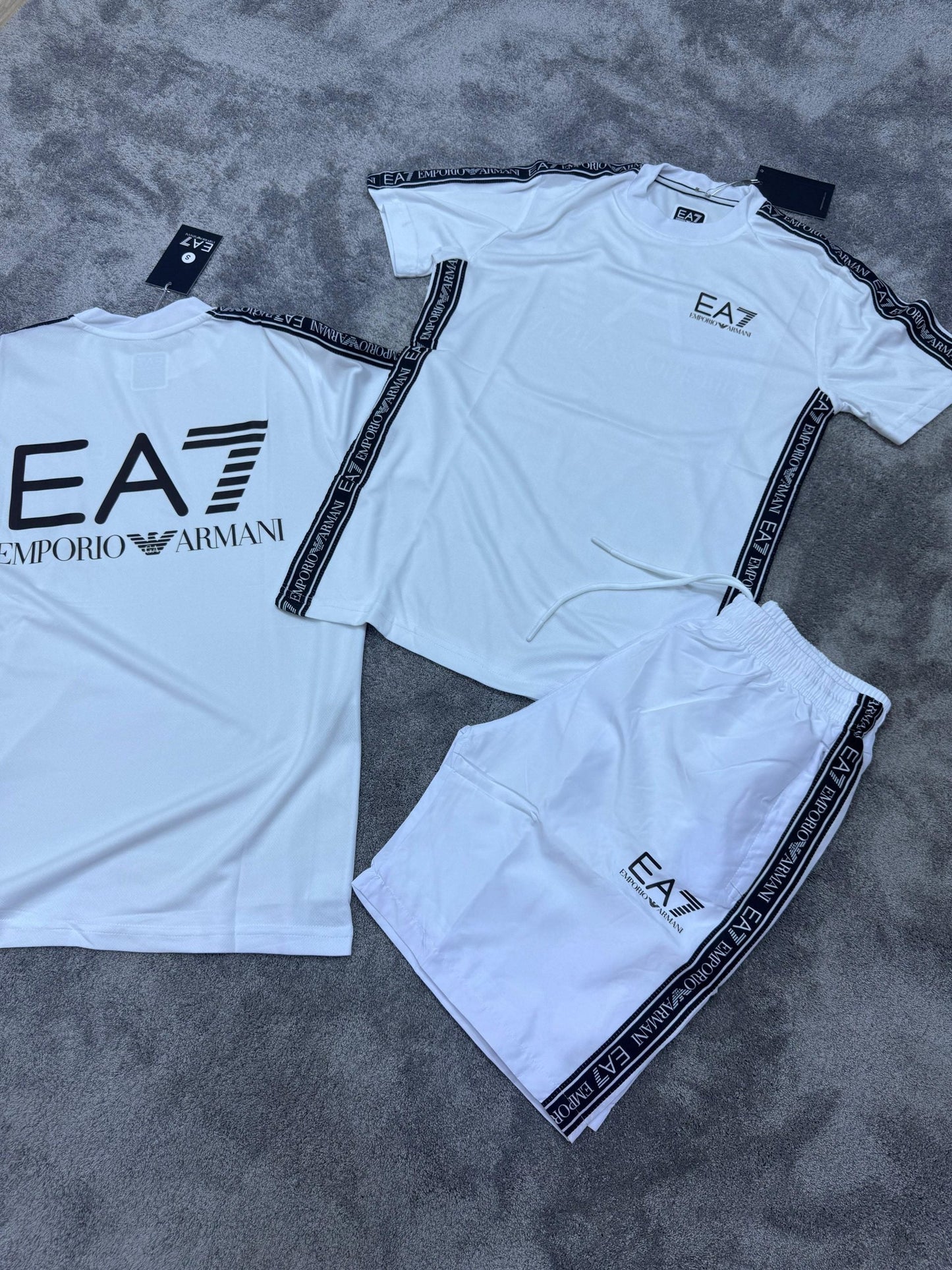 Conjunto Emporio Armani EA7