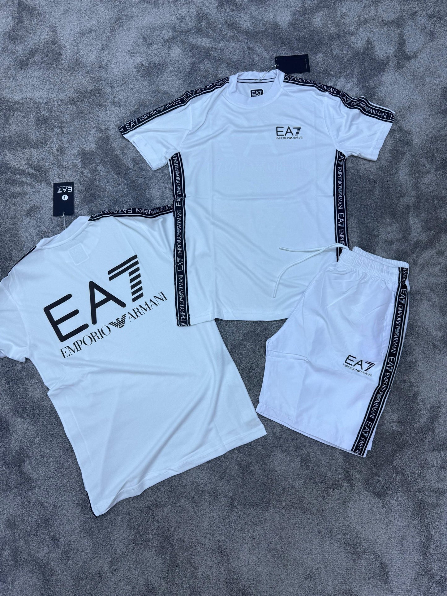 Conjunto Emporio Armani EA7