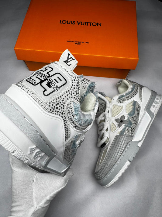 Louis Vuitton Skate Shiny Gray Stones