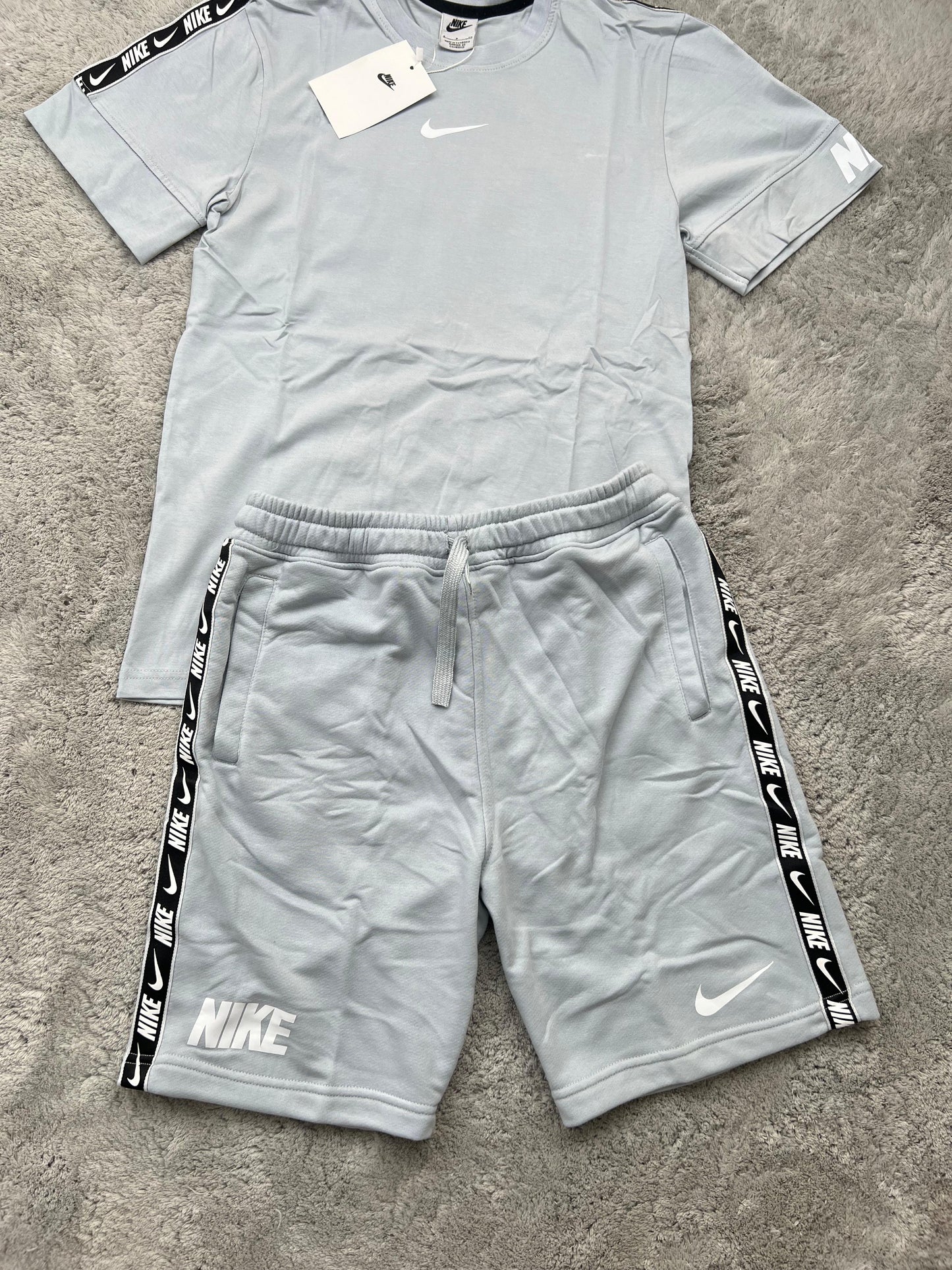 Conjunto Nike Grey